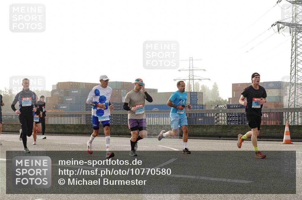 03.10.2026 - Köhlbrandbrückenlauf Michael Burmester http://msf.ph/oto/10770580 03.10.2026 09:14:24 Position 3  meine-sportfotos.de