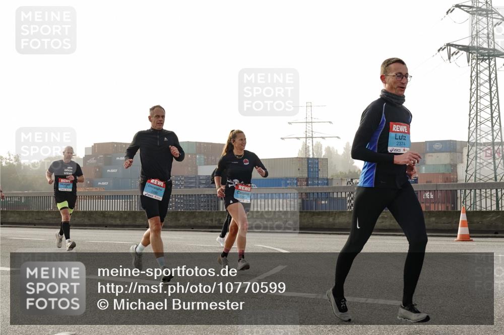 03.10.2026 - Köhlbrandbrückenlauf Michael Burmester http://msf.ph/oto/10770599 03.10.2026 09:14:26 Position 3 2288, 1787, 2374 meine-sportfotos.de
