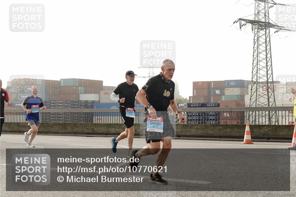 03.10.2026 - Köhlbrandbrückenlauf Michael Burmester http://msf.ph/oto/10770621 03.10.2026 09:14:30 Position 3 1449, 2228 meine-sportfotos.de