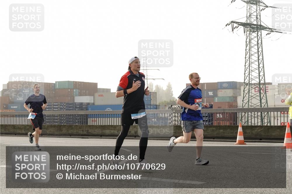 03.10.2026 - Köhlbrandbrückenlauf Michael Burmester http://msf.ph/oto/10770629 03.10.2026 09:14:32 Position 3 3709 meine-sportfotos.de