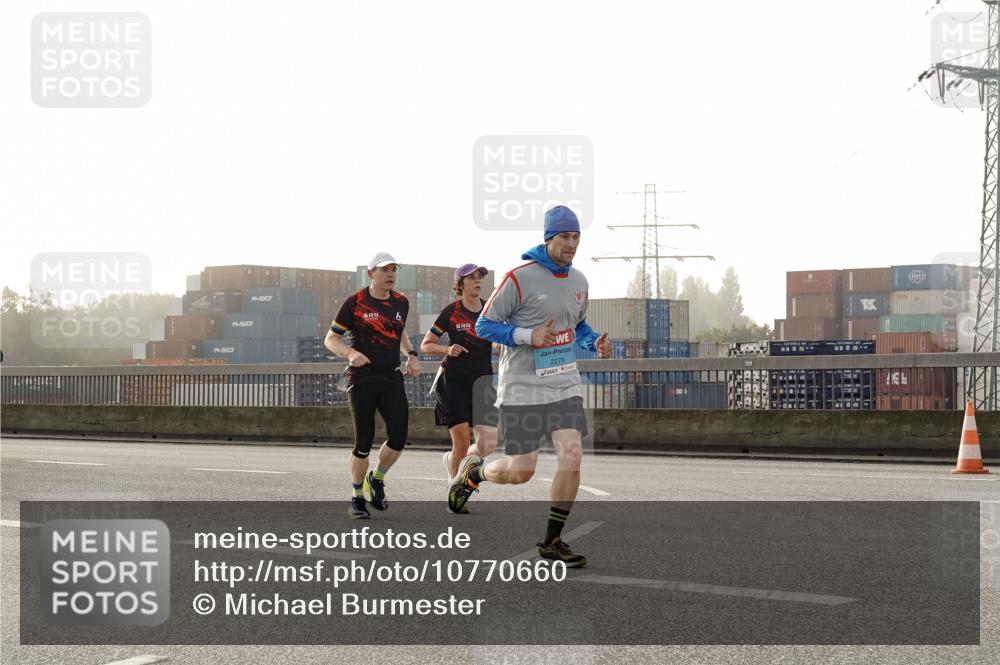 03.10.2026 - Köhlbrandbrückenlauf Michael Burmester http://msf.ph/oto/10770660 03.10.2026 09:14:38 Position 3 2279 meine-sportfotos.de