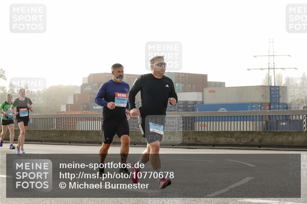 03.10.2026 - Köhlbrandbrückenlauf Michael Burmester http://msf.ph/oto/10770678 03.10.2026 09:14:41 Position 3 2229, 1280 meine-sportfotos.de