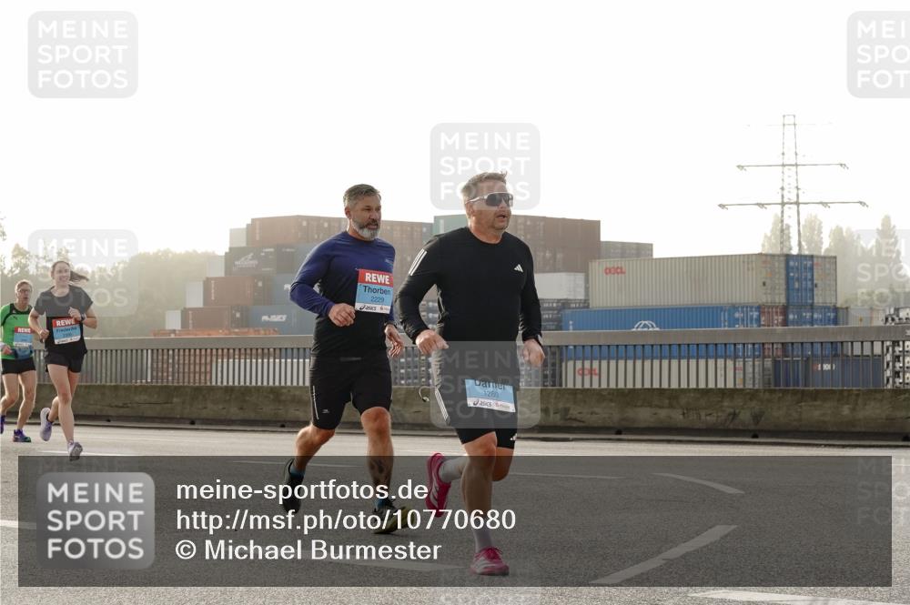 03.10.2026 - Köhlbrandbrückenlauf Michael Burmester http://msf.ph/oto/10770680 03.10.2026 09:14:41 Position 3 2229, 1280 meine-sportfotos.de