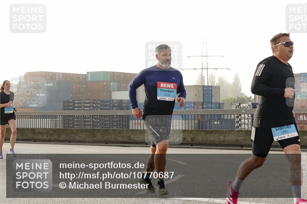 03.10.2026 - Köhlbrandbrückenlauf Michael Burmester http://msf.ph/oto/10770687 03.10.2026 09:14:42 Position 3 2229, 1280 meine-sportfotos.de