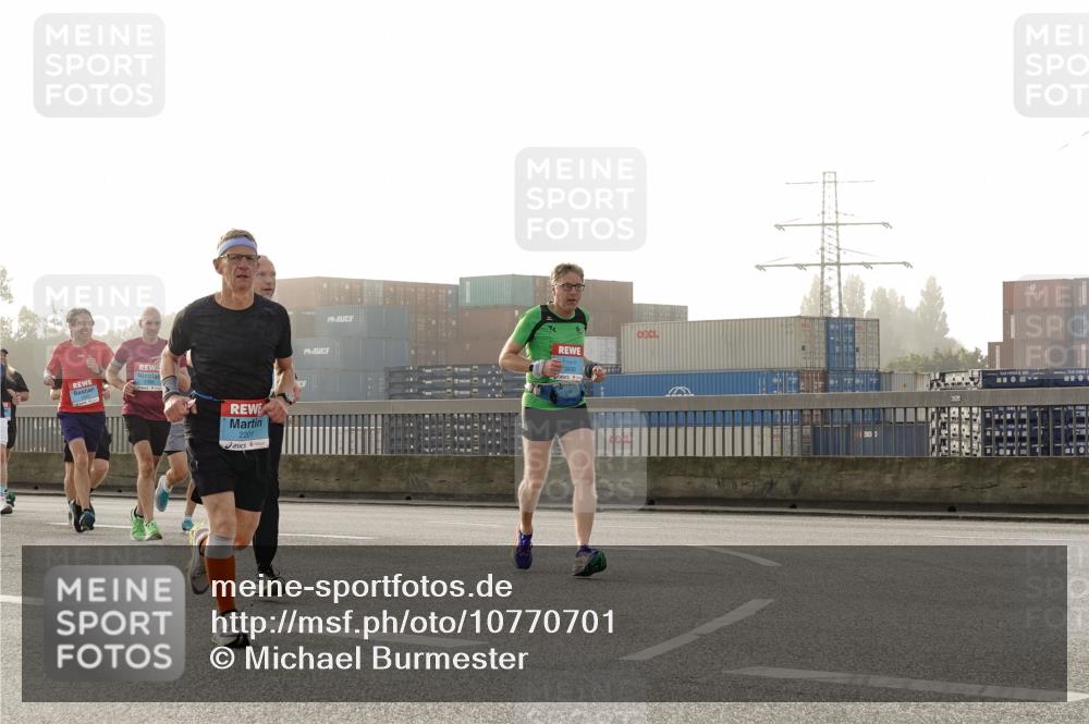 03.10.2026 - Köhlbrandbrückenlauf Michael Burmester http://msf.ph/oto/10770701 03.10.2026 09:14:45 Position 3 2201 meine-sportfotos.de