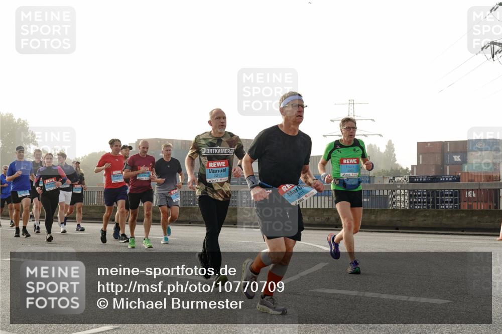 03.10.2026 - Köhlbrandbrückenlauf Michael Burmester http://msf.ph/oto/10770709 03.10.2026 09:14:46 Position 3 2217, 2201 meine-sportfotos.de
