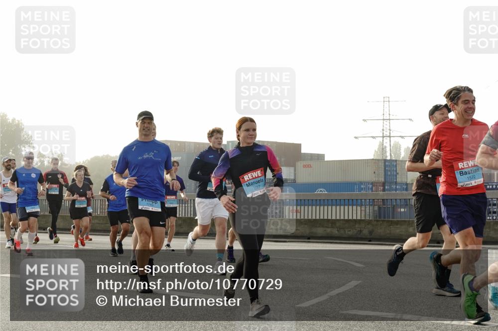 03.10.2026 - Köhlbrandbrückenlauf Michael Burmester http://msf.ph/oto/10770729 03.10.2026 09:14:48 Position 3 2297, 1572 meine-sportfotos.de