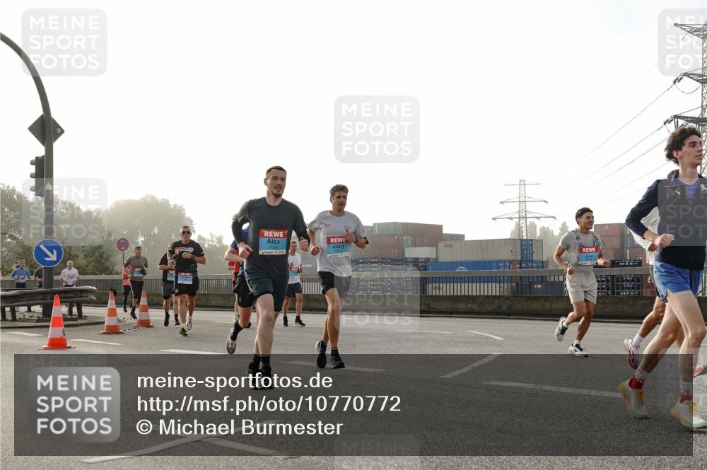 03.10.2026 - Köhlbrandbrückenlauf Michael Burmester http://msf.ph/oto/10770772 03.10.2026 09:14:55 Position 3 1055, 361 meine-sportfotos.de