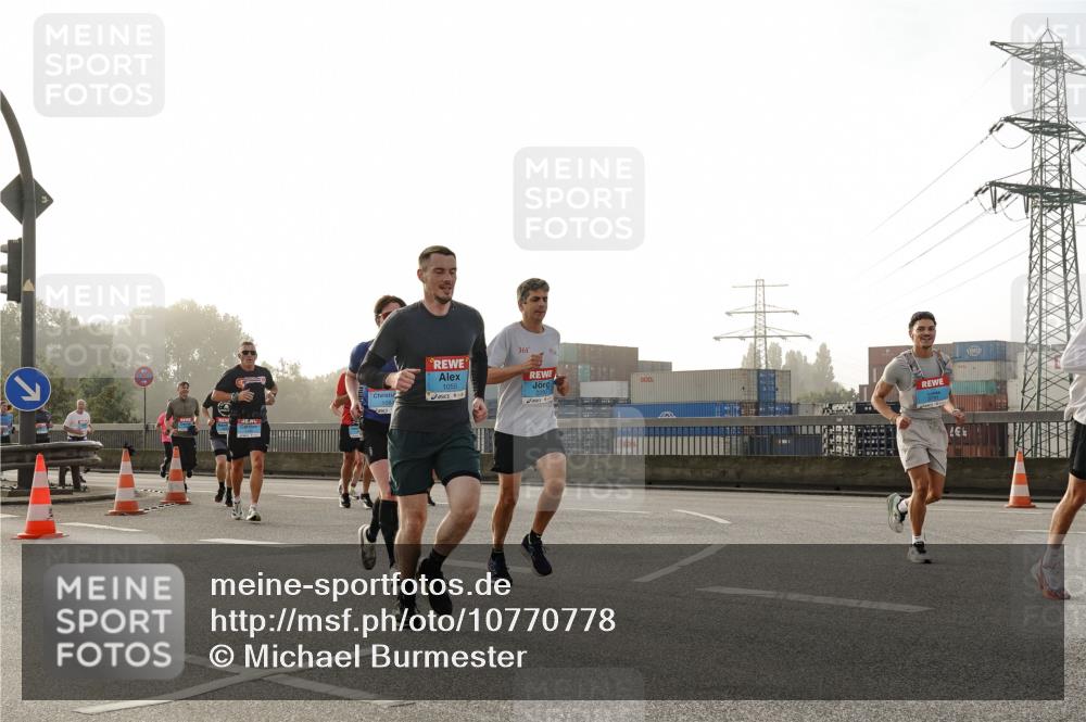 03.10.2026 - Köhlbrandbrückenlauf Michael Burmester http://msf.ph/oto/10770778 03.10.2026 09:14:55 Position 3 1055, 3617, 191 meine-sportfotos.de
