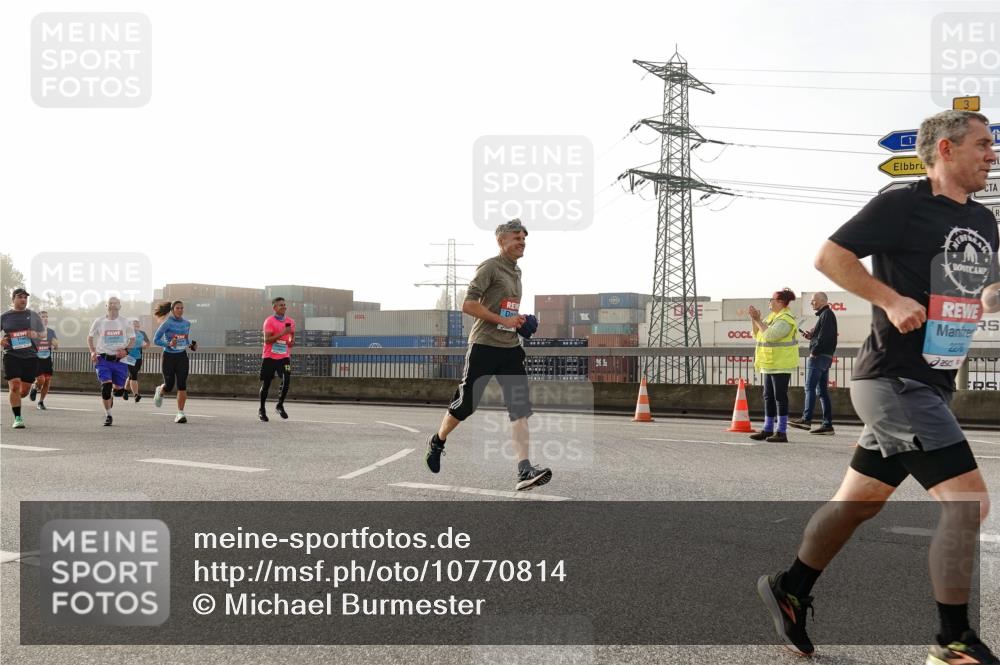 03.10.2026 - Köhlbrandbrückenlauf Michael Burmester http://msf.ph/oto/10770814 03.10.2026 09:15:00 Position 3 1, 3, 2276 meine-sportfotos.de
