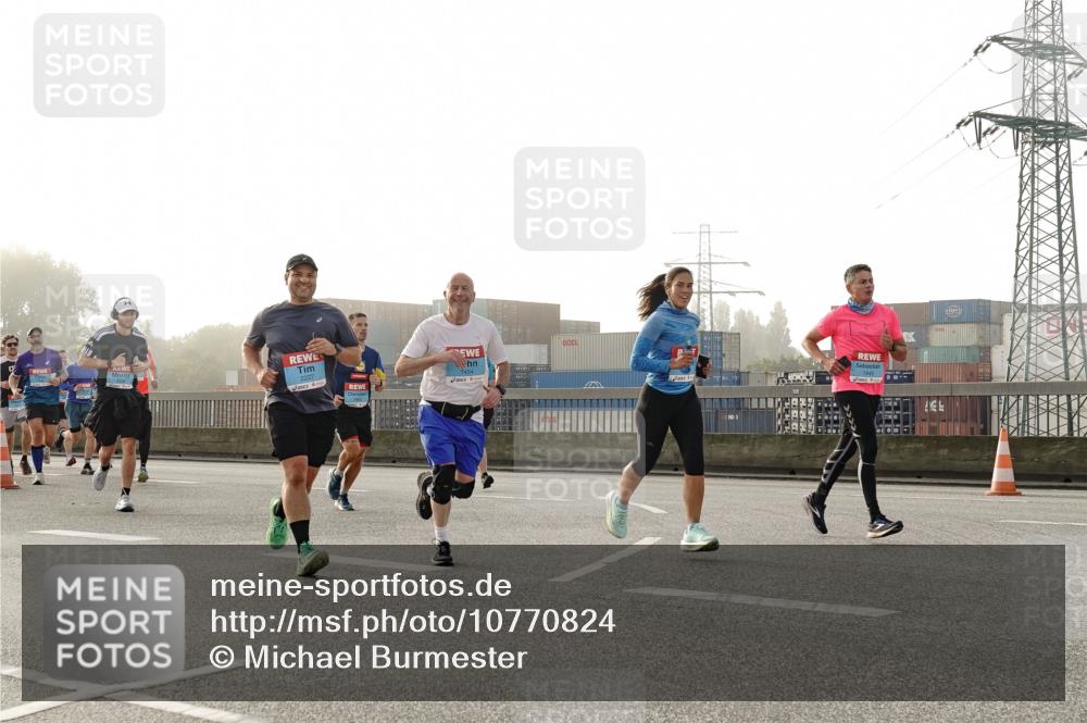 03.10.2026 - Köhlbrandbrückenlauf Michael Burmester http://msf.ph/oto/10770824 03.10.2026 09:15:02 Position 3 2227 meine-sportfotos.de