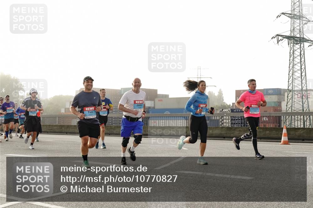 03.10.2026 - Köhlbrandbrückenlauf Michael Burmester http://msf.ph/oto/10770827 03.10.2026 09:15:02 Position 3 2227 meine-sportfotos.de