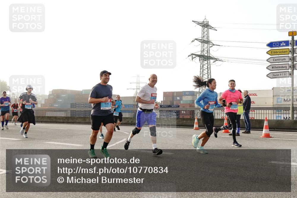 03.10.2026 - Köhlbrandbrückenlauf Michael Burmester http://msf.ph/oto/10770834 03.10.2026 09:15:03 Position 3 2227, 3 meine-sportfotos.de