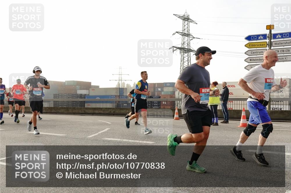 03.10.2026 - Köhlbrandbrückenlauf Michael Burmester http://msf.ph/oto/10770838 03.10.2026 09:15:04 Position 3 2227, 1, 145 meine-sportfotos.de