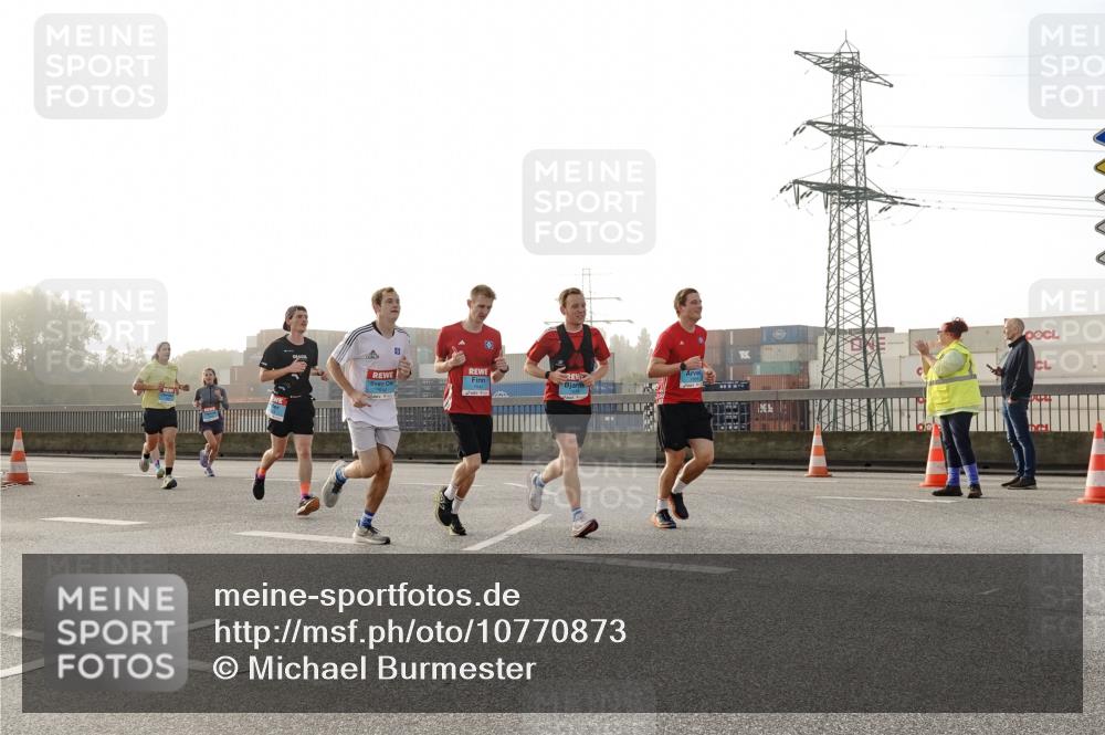03.10.2026 - Köhlbrandbrückenlauf Michael Burmester http://msf.ph/oto/10770873 03.10.2026 09:15:08 Position 3  meine-sportfotos.de