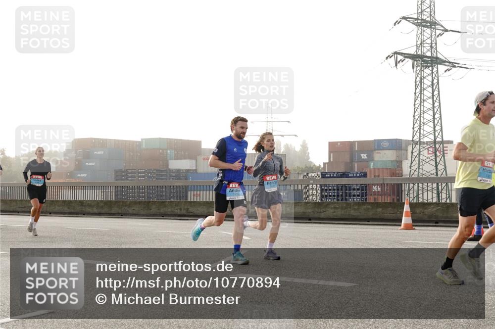 03.10.2026 - Köhlbrandbrückenlauf Michael Burmester http://msf.ph/oto/10770894 03.10.2026 09:15:12 Position 3  meine-sportfotos.de