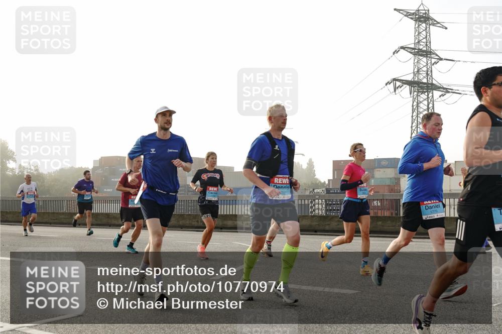 03.10.2026 - Köhlbrandbrückenlauf Michael Burmester http://msf.ph/oto/10770974 03.10.2026 09:15:25 Position 3 257, 1770 meine-sportfotos.de