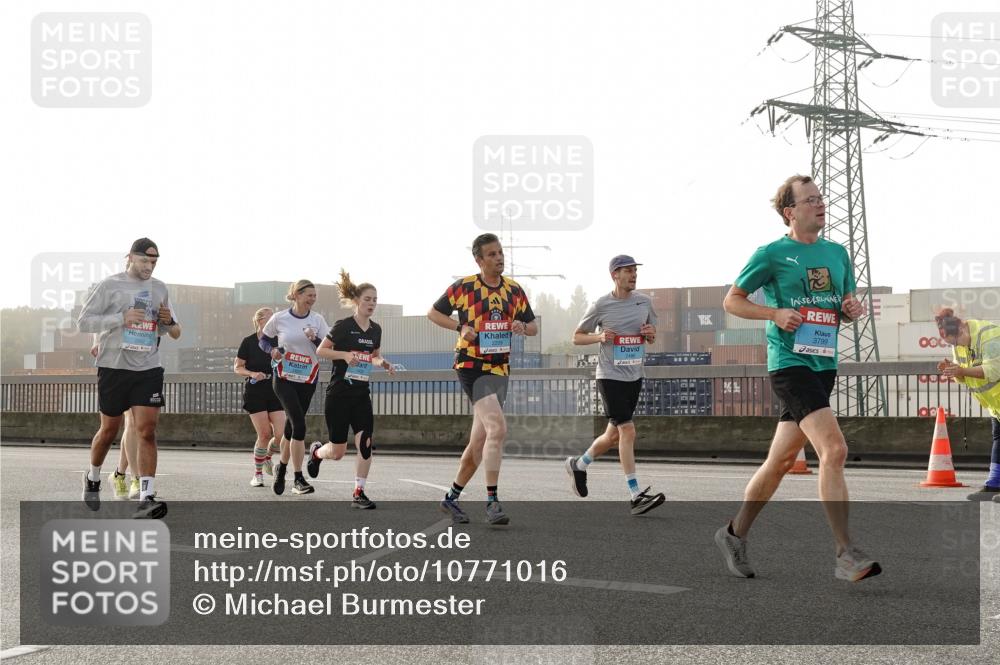 03.10.2026 - Köhlbrandbrückenlauf Michael Burmester http://msf.ph/oto/10771016 03.10.2026 09:15:32 Position 3 2042, 3799 meine-sportfotos.de