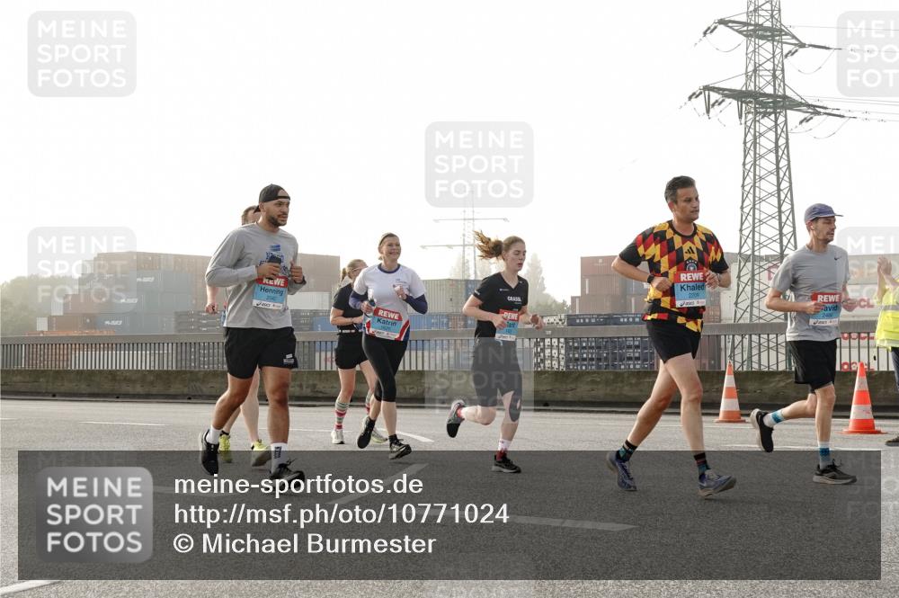 03.10.2026 - Köhlbrandbrückenlauf Michael Burmester http://msf.ph/oto/10771024 03.10.2026 09:15:33 Position 3 2042, 19 meine-sportfotos.de