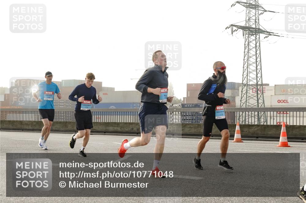03.10.2026 - Köhlbrandbrückenlauf Michael Burmester http://msf.ph/oto/10771048 03.10.2026 09:15:38 Position 3 8, 1730 meine-sportfotos.de