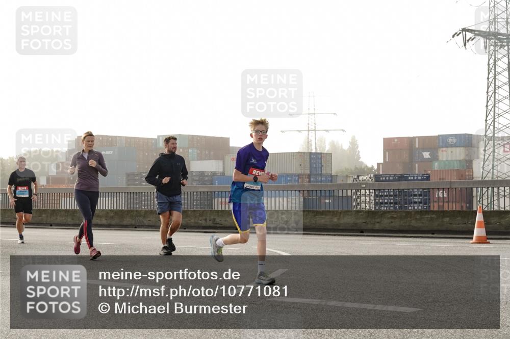 03.10.2026 - Köhlbrandbrückenlauf Michael Burmester http://msf.ph/oto/10771081 03.10.2026 09:15:42 Position 3  meine-sportfotos.de
