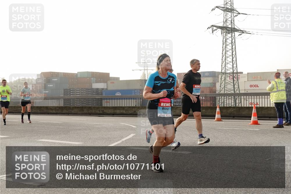 03.10.2026 - Köhlbrandbrückenlauf Michael Burmester http://msf.ph/oto/10771101 03.10.2026 09:15:46 Position 3 2292 meine-sportfotos.de