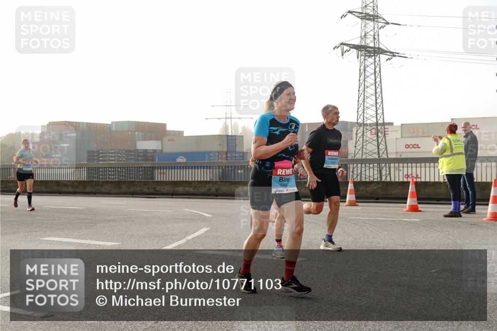 03.10.2026 - Köhlbrandbrückenlauf Michael Burmester http://msf.ph/oto/10771103 03.10.2026 09:15:46 Position 3 2292, 2308 meine-sportfotos.de