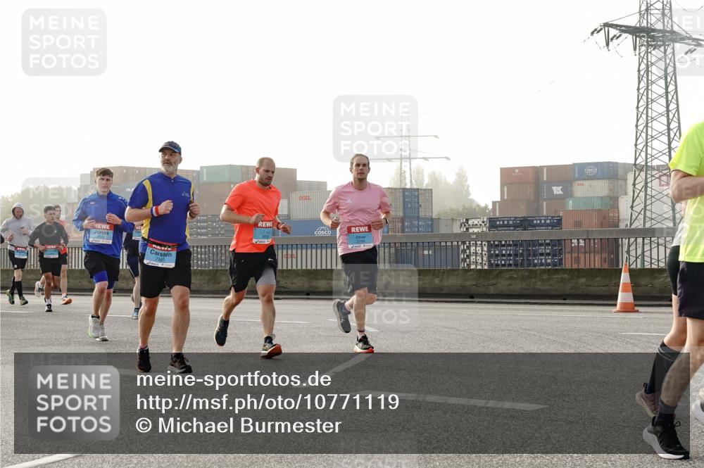 03.10.2026 - Köhlbrandbrückenlauf Michael Burmester http://msf.ph/oto/10771119 03.10.2026 09:15:51 Position 3 2393 meine-sportfotos.de