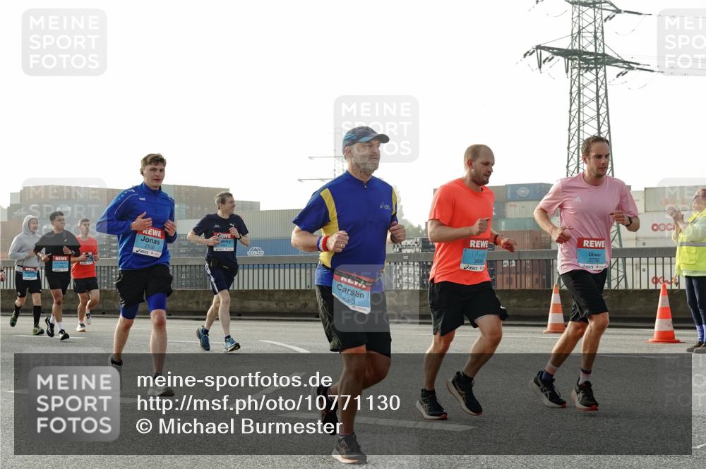 03.10.2026 - Köhlbrandbrückenlauf Michael Burmester http://msf.ph/oto/10771130 03.10.2026 09:15:52 Position 3 2532, 2393, 3856, 3786 meine-sportfotos.de