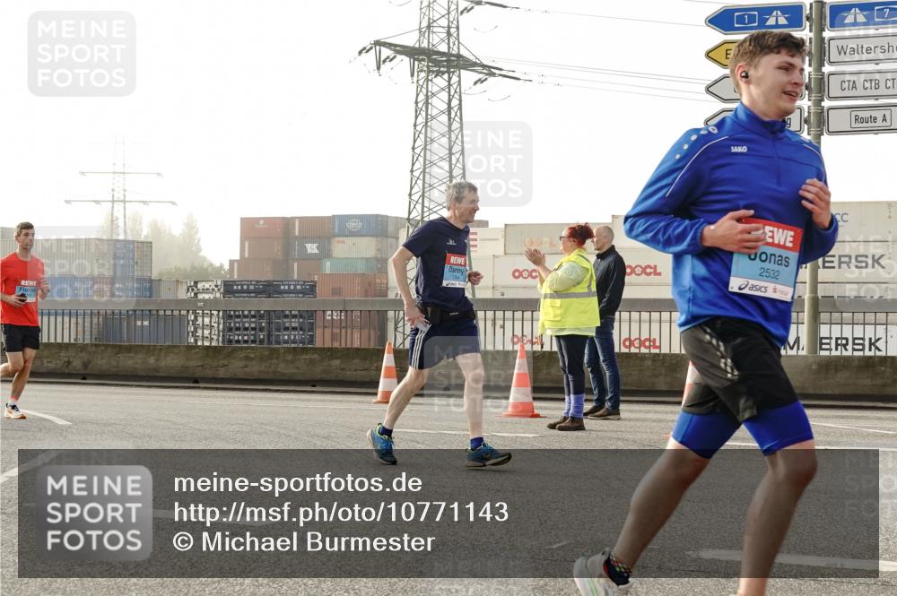 03.10.2026 - Köhlbrandbrückenlauf Michael Burmester http://msf.ph/oto/10771143 03.10.2026 09:15:54 Position 3 2532 meine-sportfotos.de