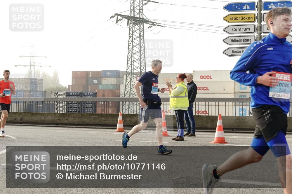 03.10.2026 - Köhlbrandbrückenlauf Michael Burmester http://msf.ph/oto/10771146 03.10.2026 09:15:54 Position 3 2532 meine-sportfotos.de