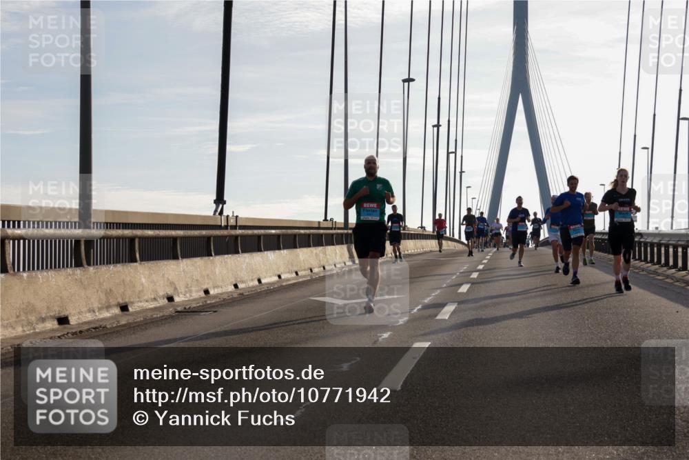 03.10.2026 - Köhlbrandbrückenlauf Yannick Fuchs http://msf.ph/oto/10771942 03.10.2026 09:26:57 Position 1  meine-sportfotos.de