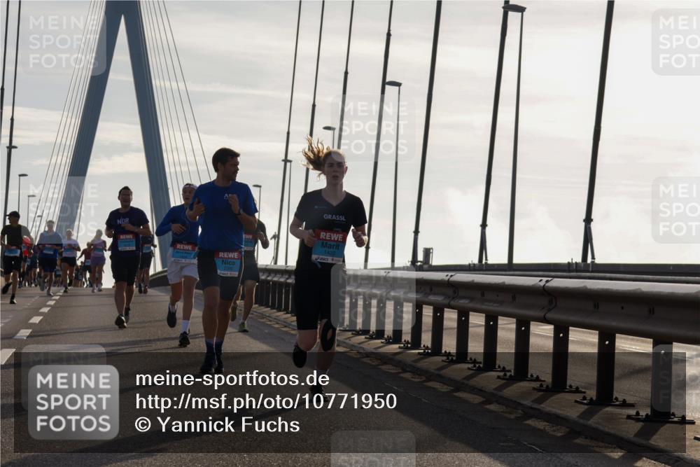 03.10.2026 - Köhlbrandbrückenlauf Yannick Fuchs http://msf.ph/oto/10771950 03.10.2026 09:26:58 Position 1 1422 meine-sportfotos.de