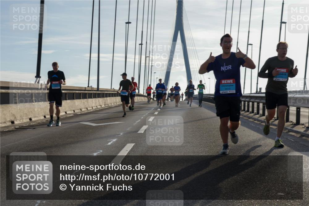 03.10.2026 - Köhlbrandbrückenlauf Yannick Fuchs http://msf.ph/oto/10772001 03.10.2026 09:27:04 Position 1 2019 meine-sportfotos.de