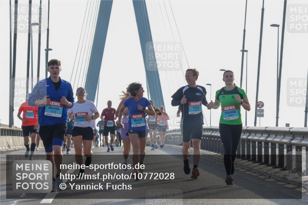 03.10.2026 - Köhlbrandbrückenlauf Yannick Fuchs http://msf.ph/oto/10772028 03.10.2026 09:27:07 Position 1 2532, 2338, 1645, 2051 meine-sportfotos.de
