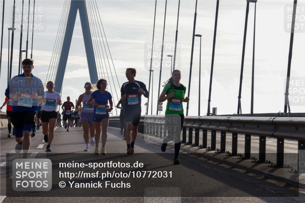 03.10.2026 - Köhlbrandbrückenlauf Yannick Fuchs http://msf.ph/oto/10772031 03.10.2026 09:27:09 Position 1 2532 meine-sportfotos.de