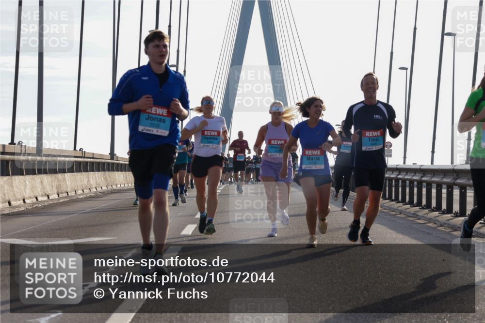 03.10.2026 - Köhlbrandbrückenlauf Yannick Fuchs http://msf.ph/oto/10772044 03.10.2026 09:27:10 Position 1 2532, 2338, 1645 meine-sportfotos.de