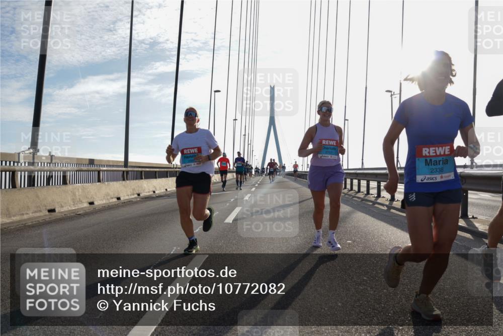 03.10.2026 - Köhlbrandbrückenlauf Yannick Fuchs http://msf.ph/oto/10772082 03.10.2026 09:27:15 Position 1 2707, 2338 meine-sportfotos.de