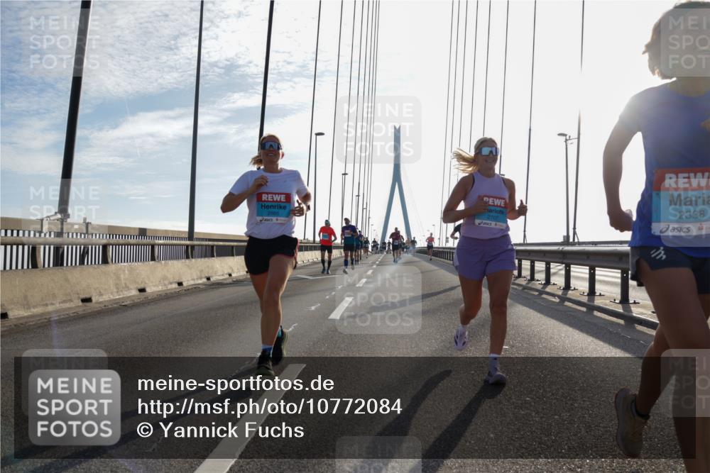03.10.2026 - Köhlbrandbrückenlauf Yannick Fuchs http://msf.ph/oto/10772084 03.10.2026 09:27:15 Position 1 2665, 2707, 2338 meine-sportfotos.de