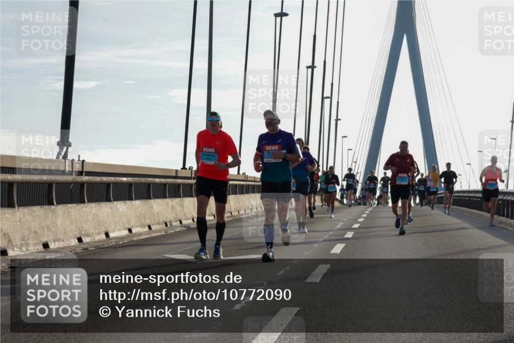 03.10.2026 - Köhlbrandbrückenlauf Yannick Fuchs http://msf.ph/oto/10772090 03.10.2026 09:27:15 Position 1  meine-sportfotos.de