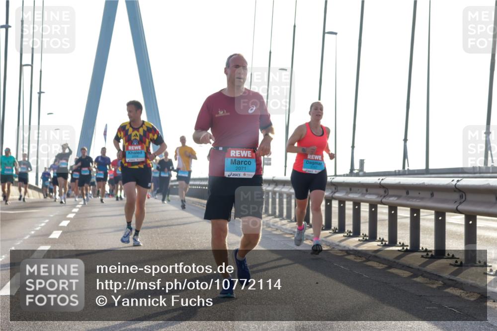 03.10.2026 - Köhlbrandbrückenlauf Yannick Fuchs http://msf.ph/oto/10772114 03.10.2026 09:27:20 Position 1 2071, 3157 meine-sportfotos.de
