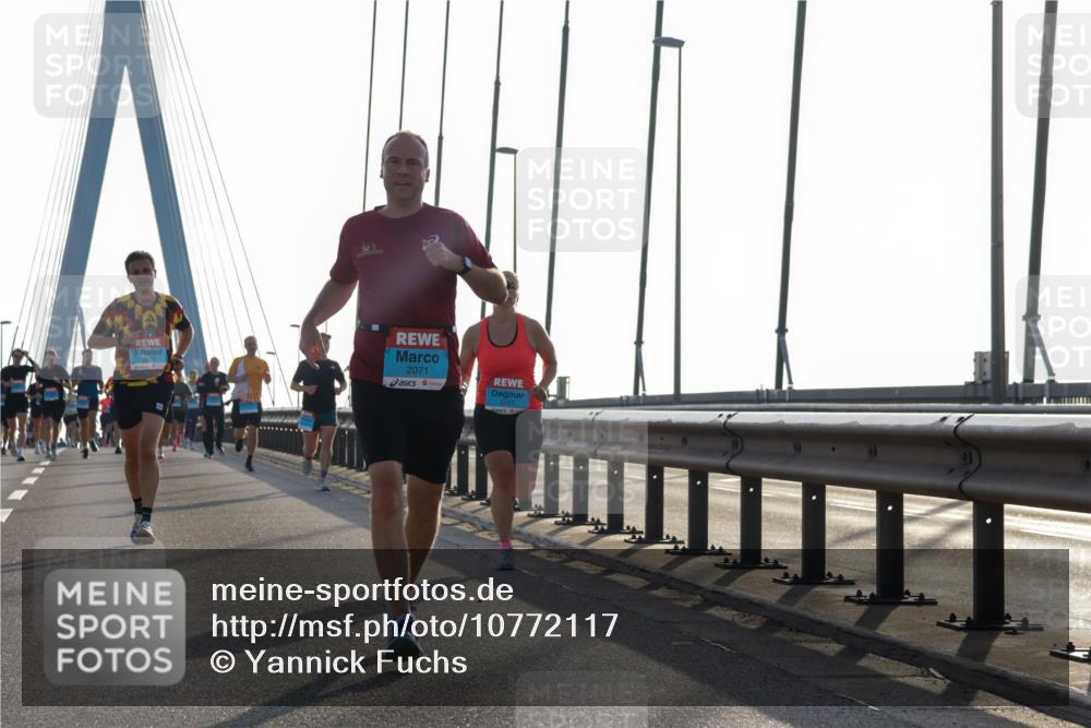 03.10.2026 - Köhlbrandbrückenlauf Yannick Fuchs http://msf.ph/oto/10772117 03.10.2026 09:27:20 Position 1 2071, 3157 meine-sportfotos.de