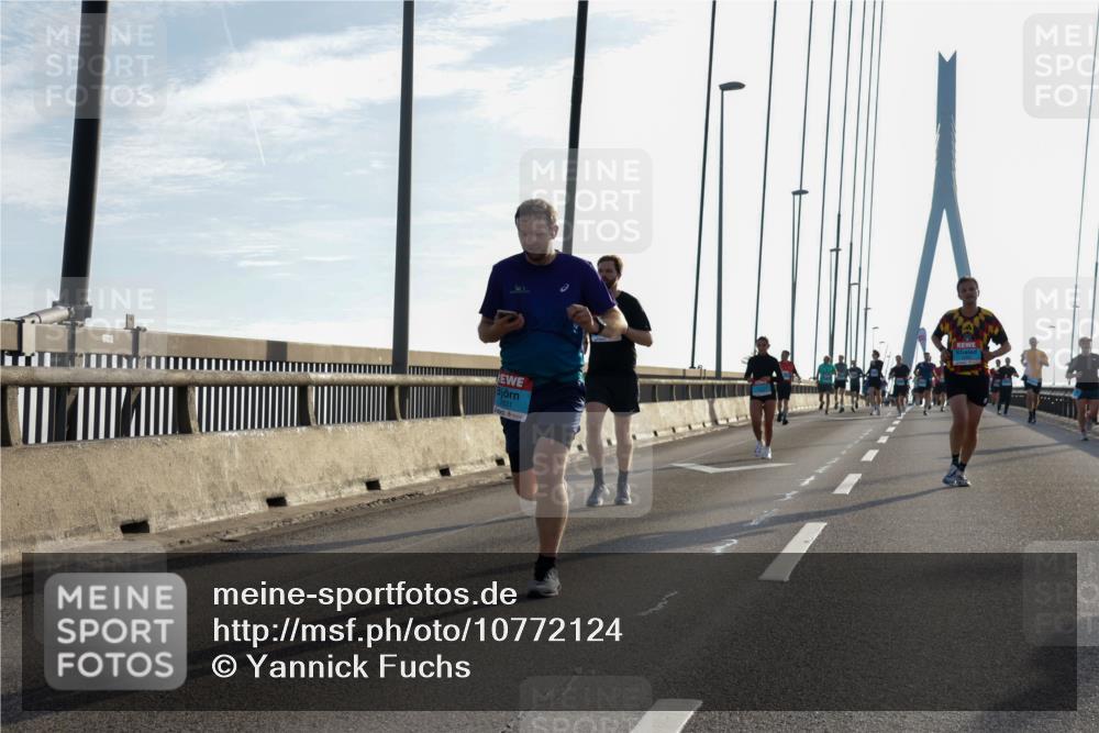 03.10.2026 - Köhlbrandbrückenlauf Yannick Fuchs http://msf.ph/oto/10772124 03.10.2026 09:27:22 Position 1 2631 meine-sportfotos.de