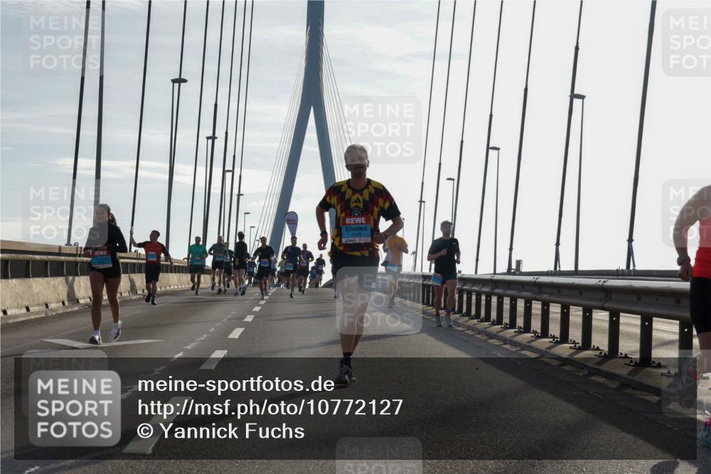 03.10.2026 - Köhlbrandbrückenlauf Yannick Fuchs http://msf.ph/oto/10772127 03.10.2026 09:27:23 Position 1 2209 meine-sportfotos.de