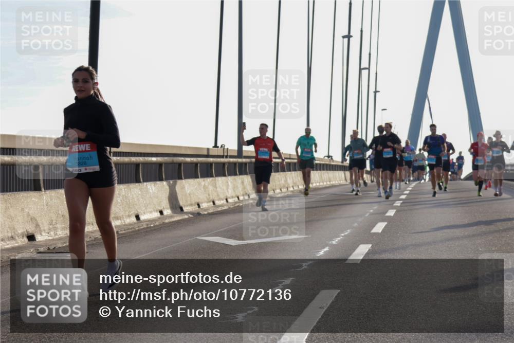 03.10.2026 - Köhlbrandbrückenlauf Yannick Fuchs http://msf.ph/oto/10772136 03.10.2026 09:27:25 Position 1 3828 meine-sportfotos.de