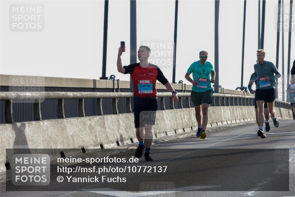 03.10.2026 - Köhlbrandbrückenlauf Yannick Fuchs http://msf.ph/oto/10772137 03.10.2026 09:27:25 Position 1 1293, 2020 meine-sportfotos.de