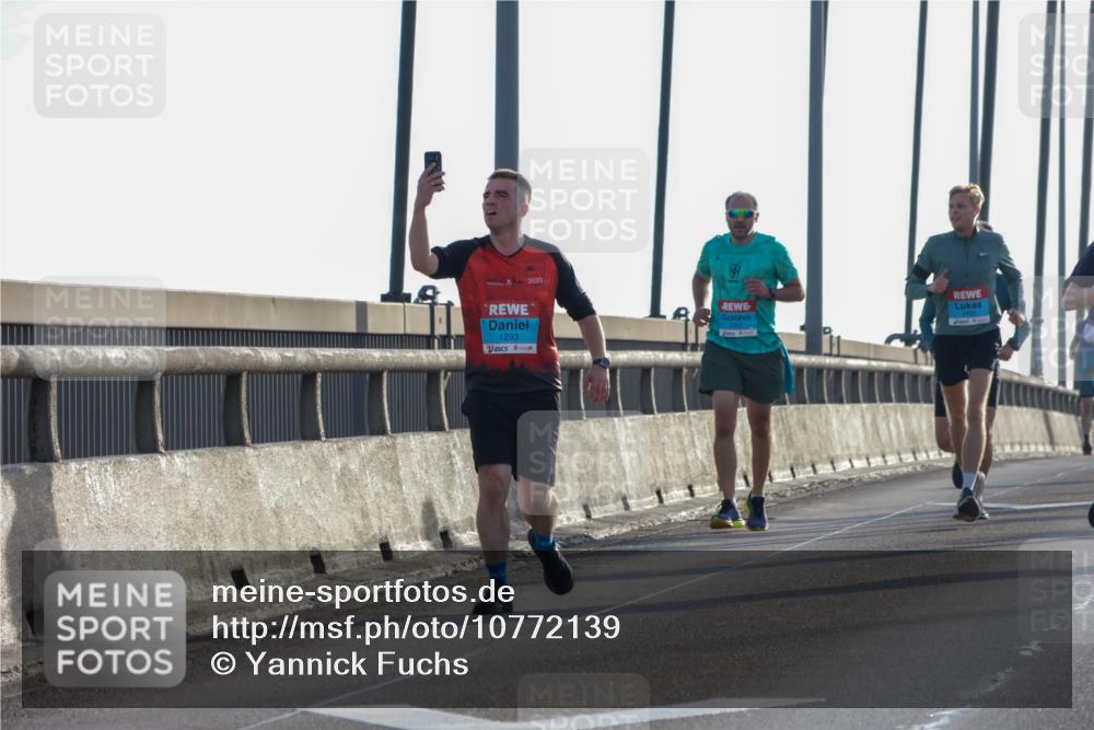 03.10.2026 - Köhlbrandbrückenlauf Yannick Fuchs http://msf.ph/oto/10772139 03.10.2026 09:27:26 Position 1 1293, 2020 meine-sportfotos.de