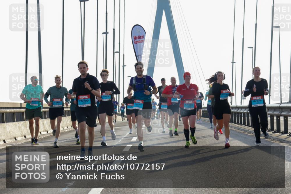 03.10.2026 - Köhlbrandbrückenlauf Yannick Fuchs http://msf.ph/oto/10772157 03.10.2026 09:27:30 Position 1 1339, 1928 meine-sportfotos.de
