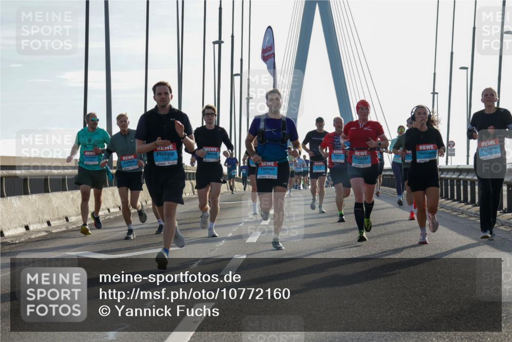 03.10.2026 - Köhlbrandbrückenlauf Yannick Fuchs http://msf.ph/oto/10772160 03.10.2026 09:27:30 Position 1 1339, 3700, 3814, 1237 meine-sportfotos.de