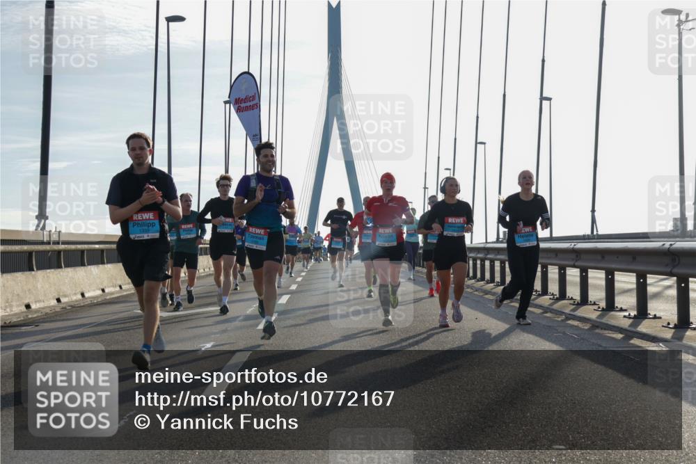03.10.2026 - Köhlbrandbrückenlauf Yannick Fuchs http://msf.ph/oto/10772167 03.10.2026 09:27:32 Position 1 1339 meine-sportfotos.de